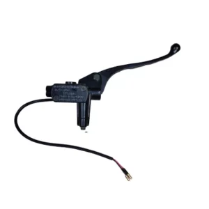 PU Maitre-cylindre Droit - Avant V2